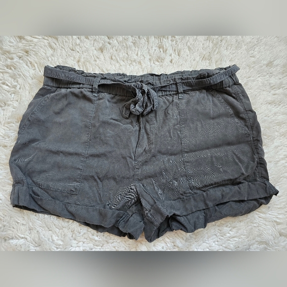 Aerie Women's Gray Casual Shorts - Picture 1 of 8